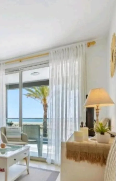 1ª Linea De Playa. Apartamento: La Calma Apartman Coma-ruga